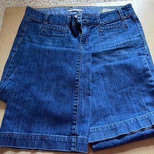 Gap stretch curve flared Jeans size 12. waist 18"-hip19.5"- inseam 31.5"